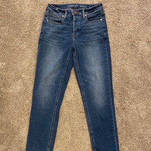 Hi-Rise Tomgirl American Eagle Jeans Size 4